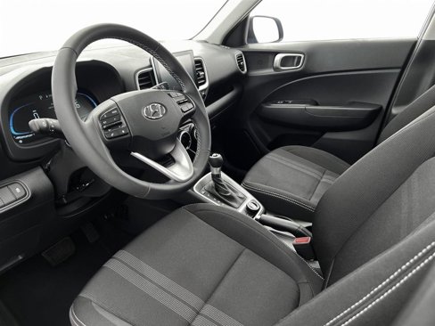 New 2024 Hyundai Venue SEL image 14