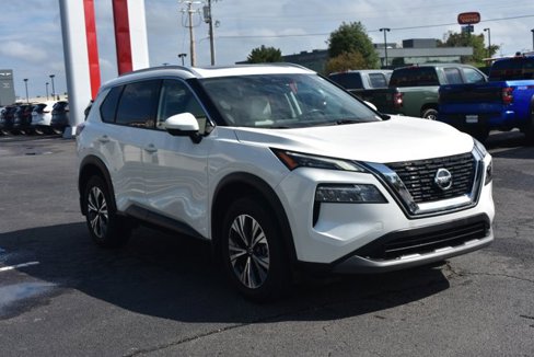 Used 2021 Nissan Rogue SV w/ Premium Package image 3