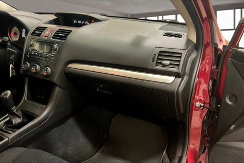 Used 2014 Subaru Impreza 2.0i Premium image 16