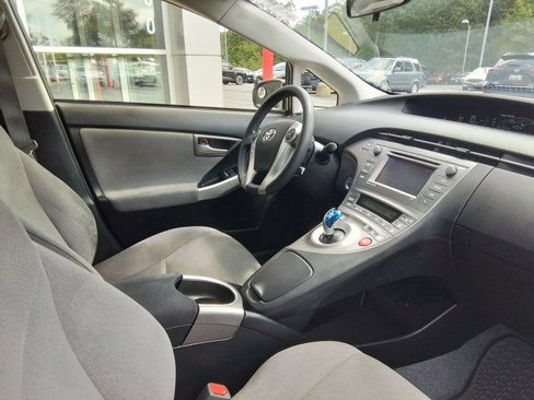 Used 2015 Toyota Prius Three image 17
