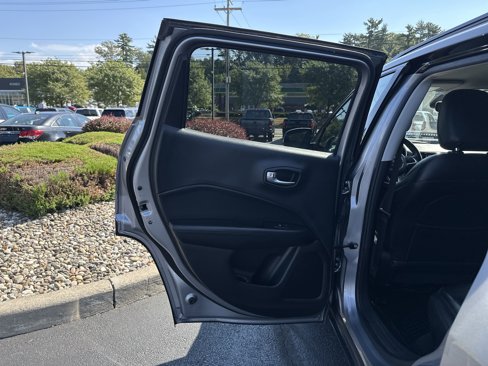 Used 2019 Jeep Compass Altitude image 26
