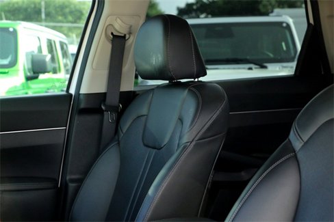 Used 2022 Kia Sorento S image 11