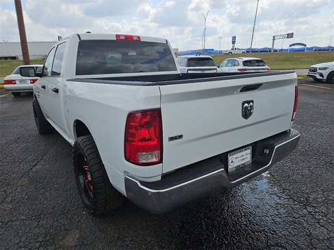 Used 2022 RAM 1500 Classic SLT image 5