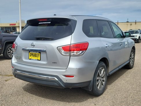 Used 2013 Nissan Pathfinder S image 4
