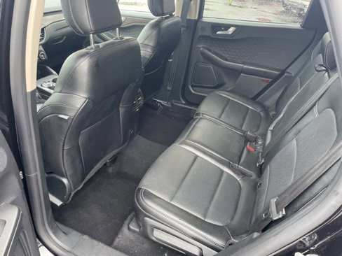 Used 2020 Ford Escape Titanium image 7