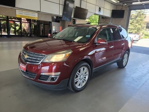 Used 2015 Chevrolet Traverse LT w/ Style and Technology Package image 2