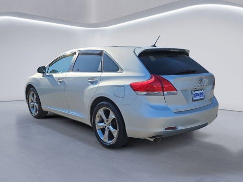 Used 2010 Toyota Venza image 5