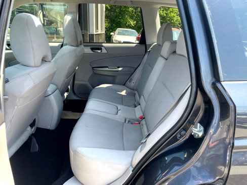 Used 2012 Subaru Forester 2.5X Premium image 9