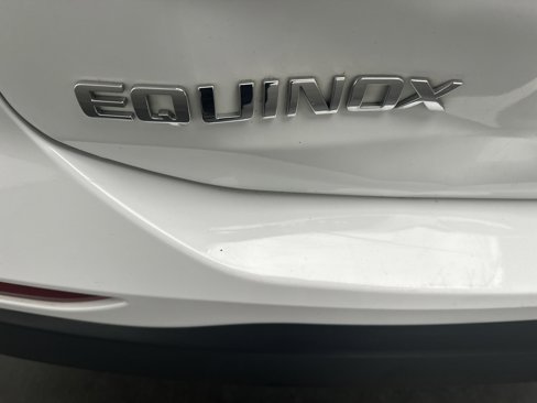 Used 2020 Chevrolet Equinox LS image 12