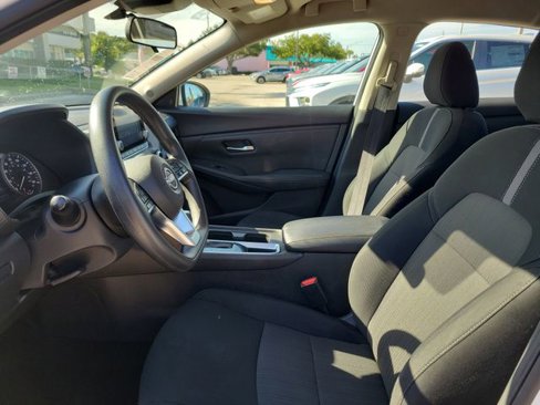 Used 2024 Nissan Sentra SV image 19