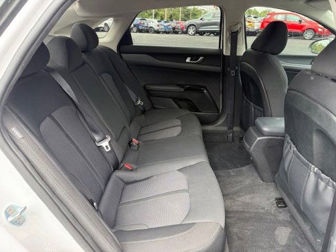 Used 2023 Kia K5 LXS image 16