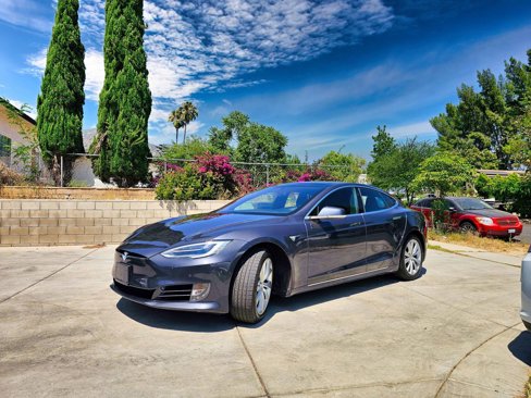 Used 2017 Tesla Model S 90D image 2