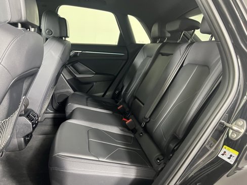Certified 2022 Audi Q3 2.0T Premium Plus w/ Premium Plus Package image 21