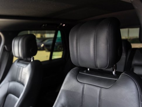 Used 2020 Land Rover Range Rover image 21