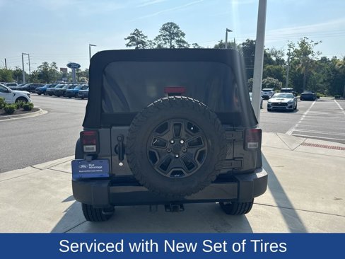 Used 2016 Jeep Wrangler Unlimited Sport image 9