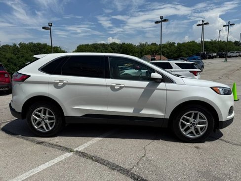 Used 2022 Ford Edge SEL w/ Convenience Package image 8
