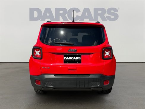 Used 2023 Jeep Renegade Latitude w/ Premium Group image 6