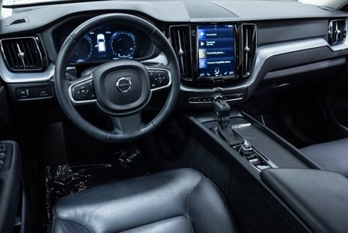 Used 2020 Volvo XC60 T6 Momentum image 22