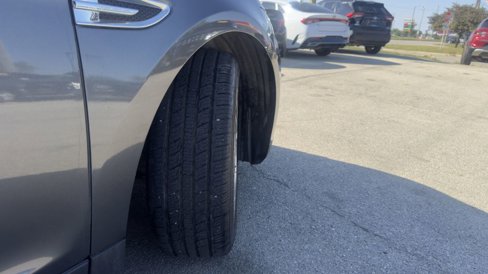 Used 2017 Ford Taurus SEL image 10