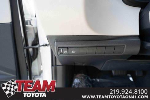 Certified 2023 Toyota Corolla LE image 13