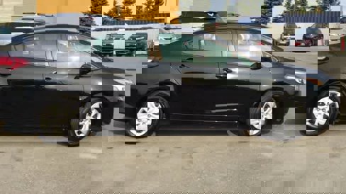 Used 2018 Kia Forte LX image 9