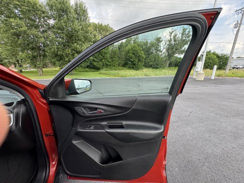Used 2020 Chevrolet Equinox LT image 19