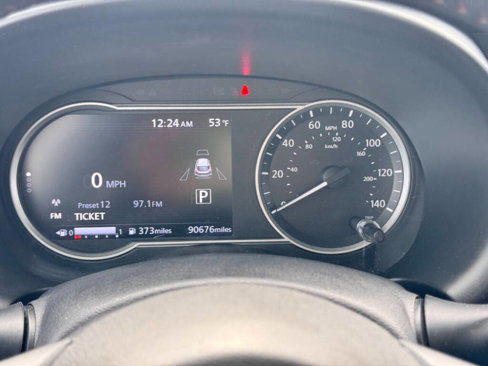 Used 2018 Nissan Kicks SR w/ Exterior Electronics Package image 17
