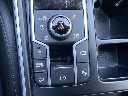 Used 2021 Kia Sorento EX image 25