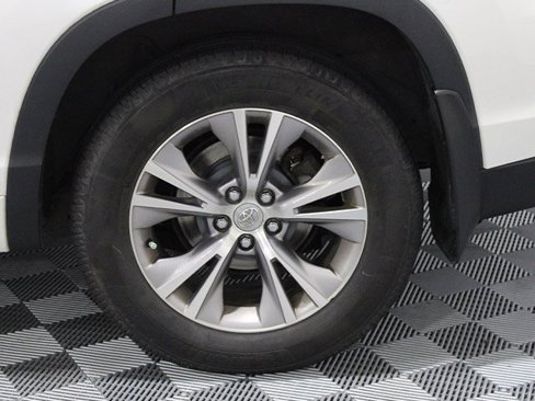 Used 2015 Toyota Highlander Plus image 16