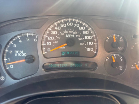 Used 2004 Chevrolet Silverado 2500 LT image 15