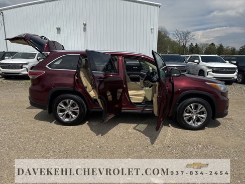Used 2015 Toyota Highlander XLE image 57