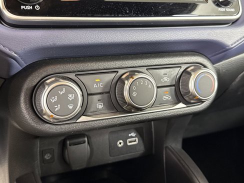 Used 2023 Nissan Versa SV image 27