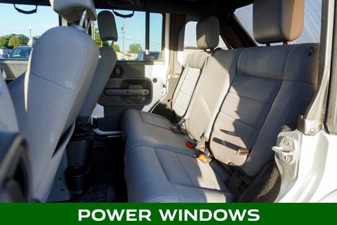 Used 2009 Jeep Wrangler Unlimited Sahara image 7