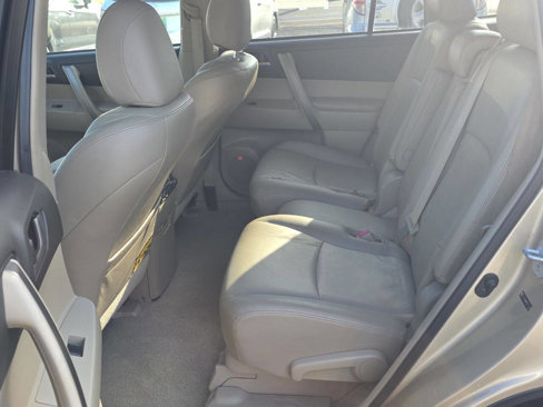 Used 2008 Toyota Highlander Sport image 12