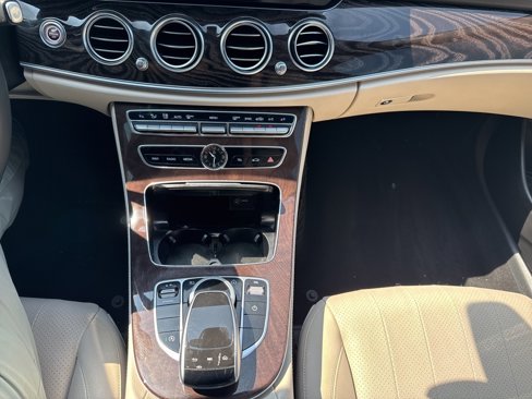 Used 2019 Mercedes-Benz E 450 4MATIC Sedan w/ Premium Package image 14