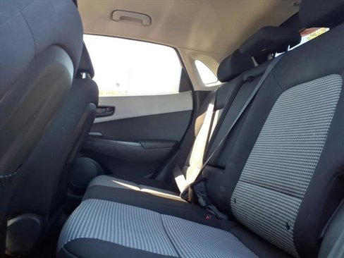 Used 2019 Hyundai Kona SEL image 14