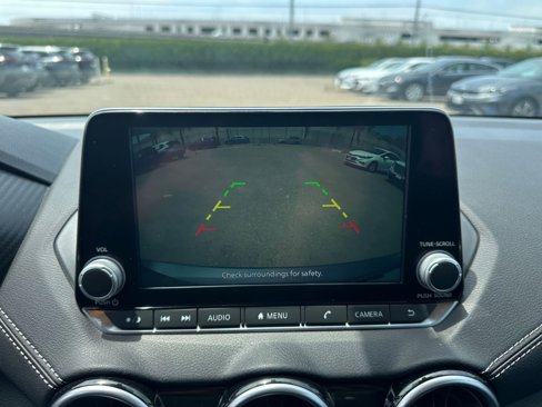 Used 2024 Nissan Sentra SV image 17