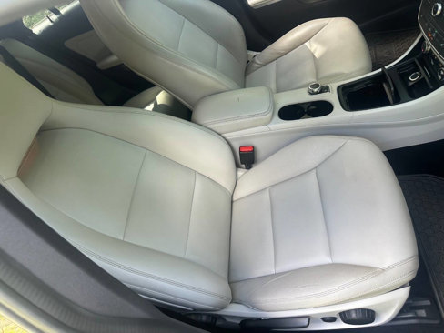 Used 2015 Mercedes-Benz CLA 250 image 13