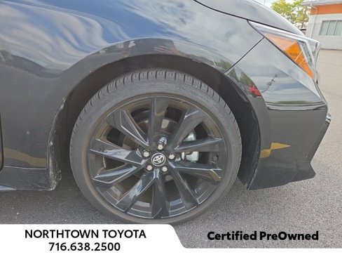 Used 2022 Toyota Corolla SE image 2