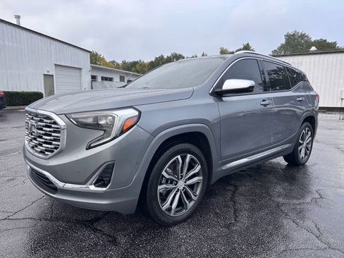 Certified 2020 GMC Terrain Denali w/ Denali Premium Package image 5