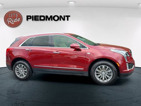 Used 2017 Cadillac XT5 Luxury w/ Driver Awareness Package image 5
