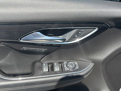 Used 2023 Buick Envision Essence w/ Sport Touring Package image 15