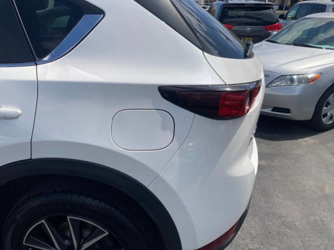 Used 2018 MAZDA CX-5 Touring w/ Preferred Equipment Package image 16