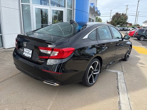 Used 2022 Honda Accord Sport image 6