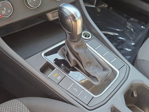 Used 2021 Volkswagen Jetta S image 23