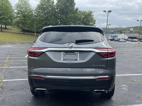 Used 2019 Buick Enclave Essence image 4