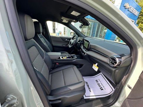 New 2026 Chevrolet Equinox LT w/ Convenience Package II image 26