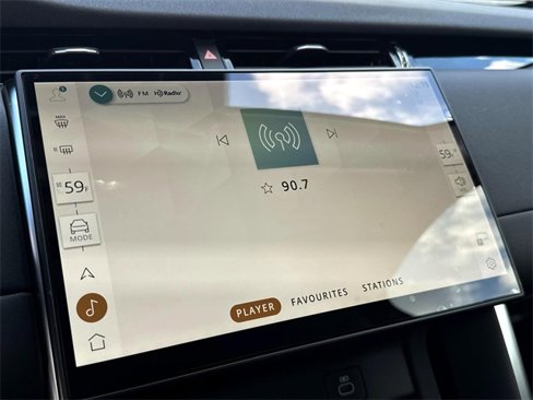 New 2025 Land Rover Discovery Sport S image 25