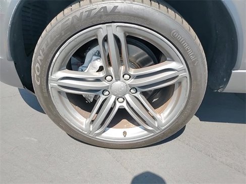 Used 2012 Audi Q7 3.0T S line Prestige w/ S Line Pkg image 8