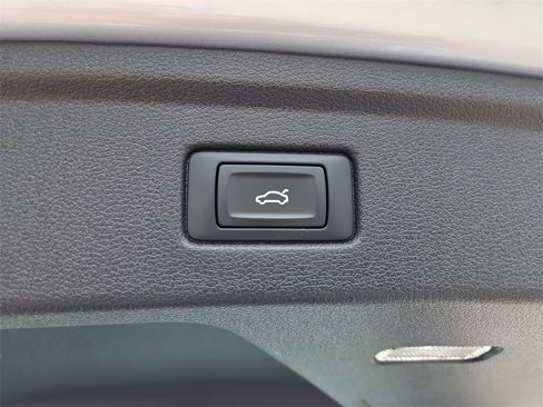 Used 2022 Audi A5 2.0T Premium image 20